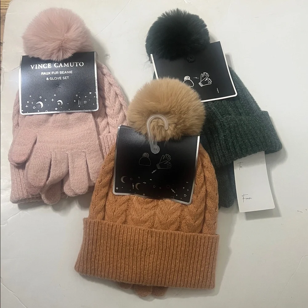 Vince Camuto & Nine West Blush Faux Fur‎ Beanie & Glove Set ONE SIZE